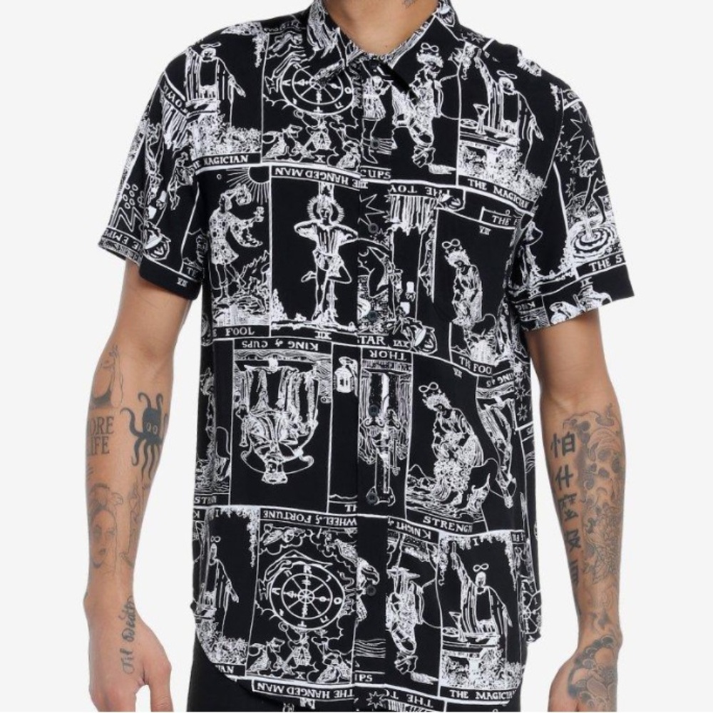 Unisex Tarot Card‎ Woven Button Up Hot Topic Witchy Halloween